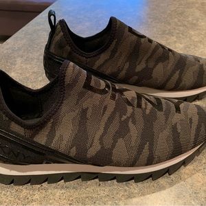 DKNY Lightweight Slip on Comfort Sneakers